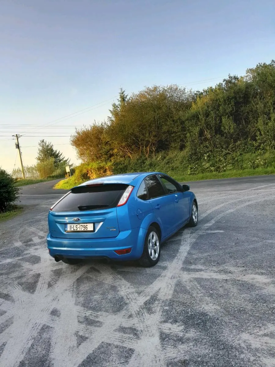 Ford Focus Sport - Image 2