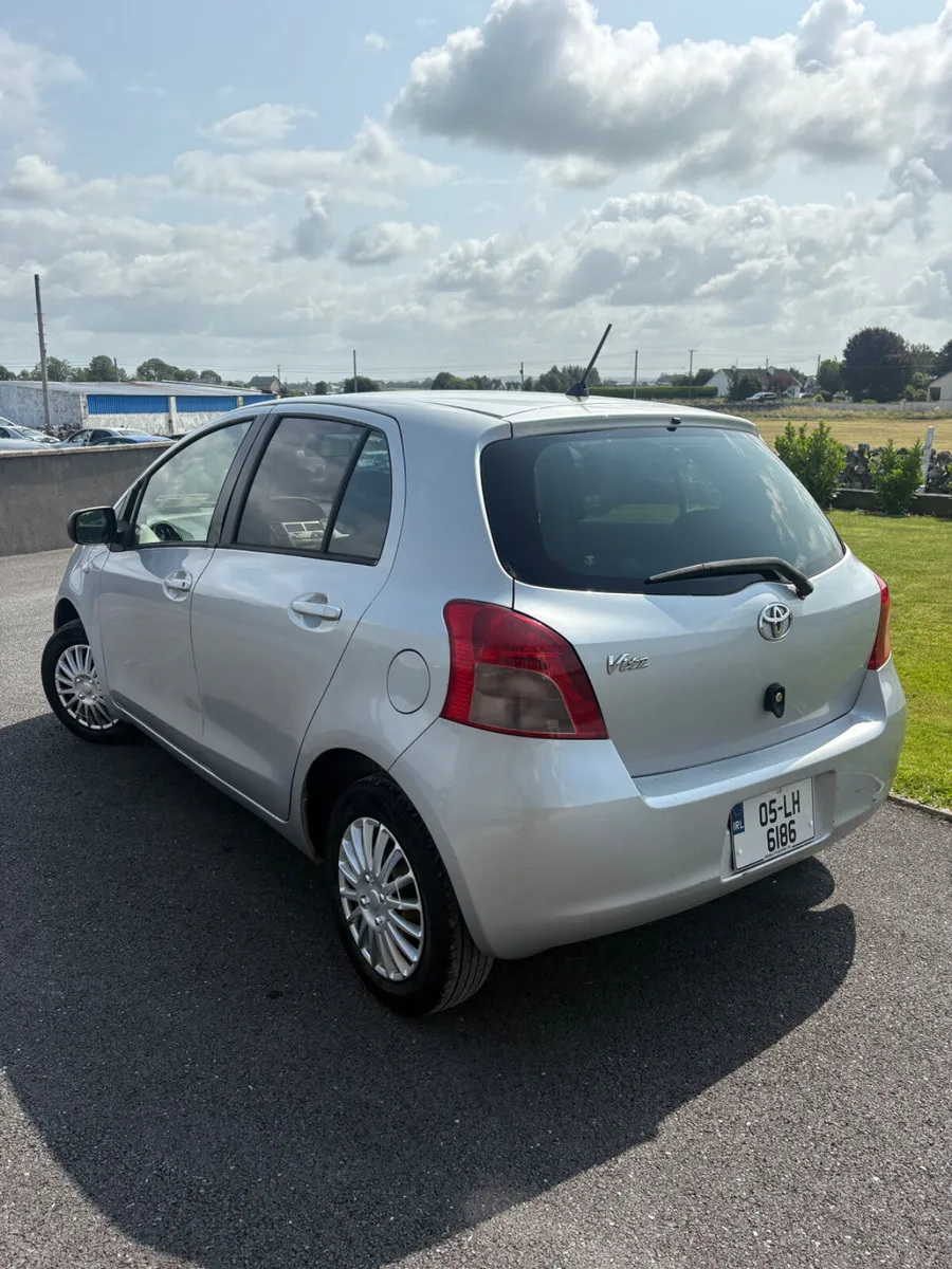 Toyota Yaris 2005 - Image 3