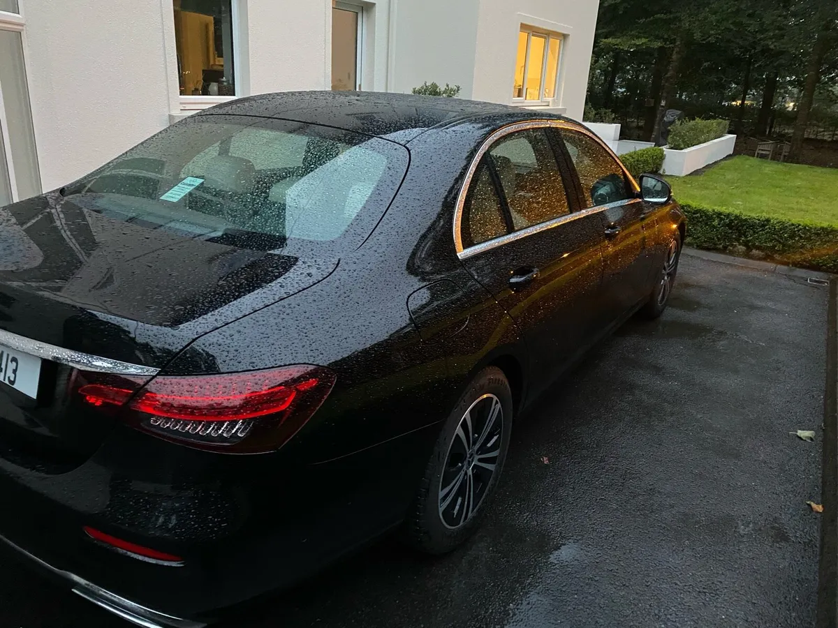 Mercedes E220 - Image 4