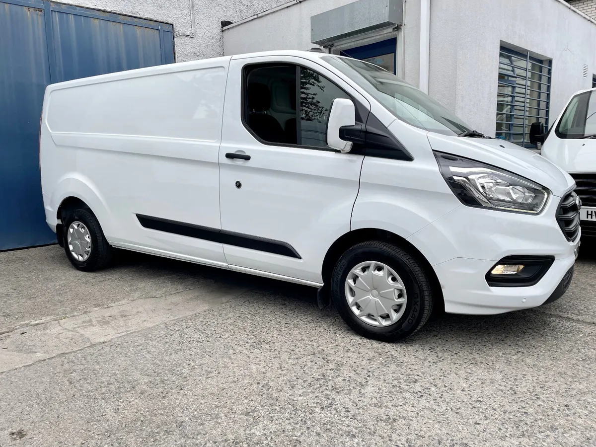 Ford Transit Custom 300L2 Trend 2.0TDCI 130PS,2023 - Image 2