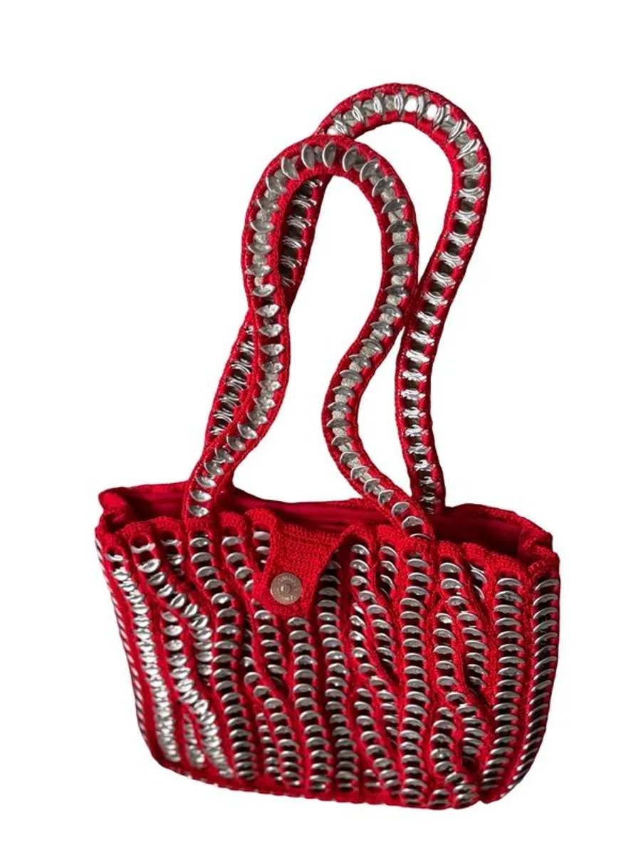 Handmade Crochet bag with recycled pieces. Magnetic clip with linein inside - Image 3