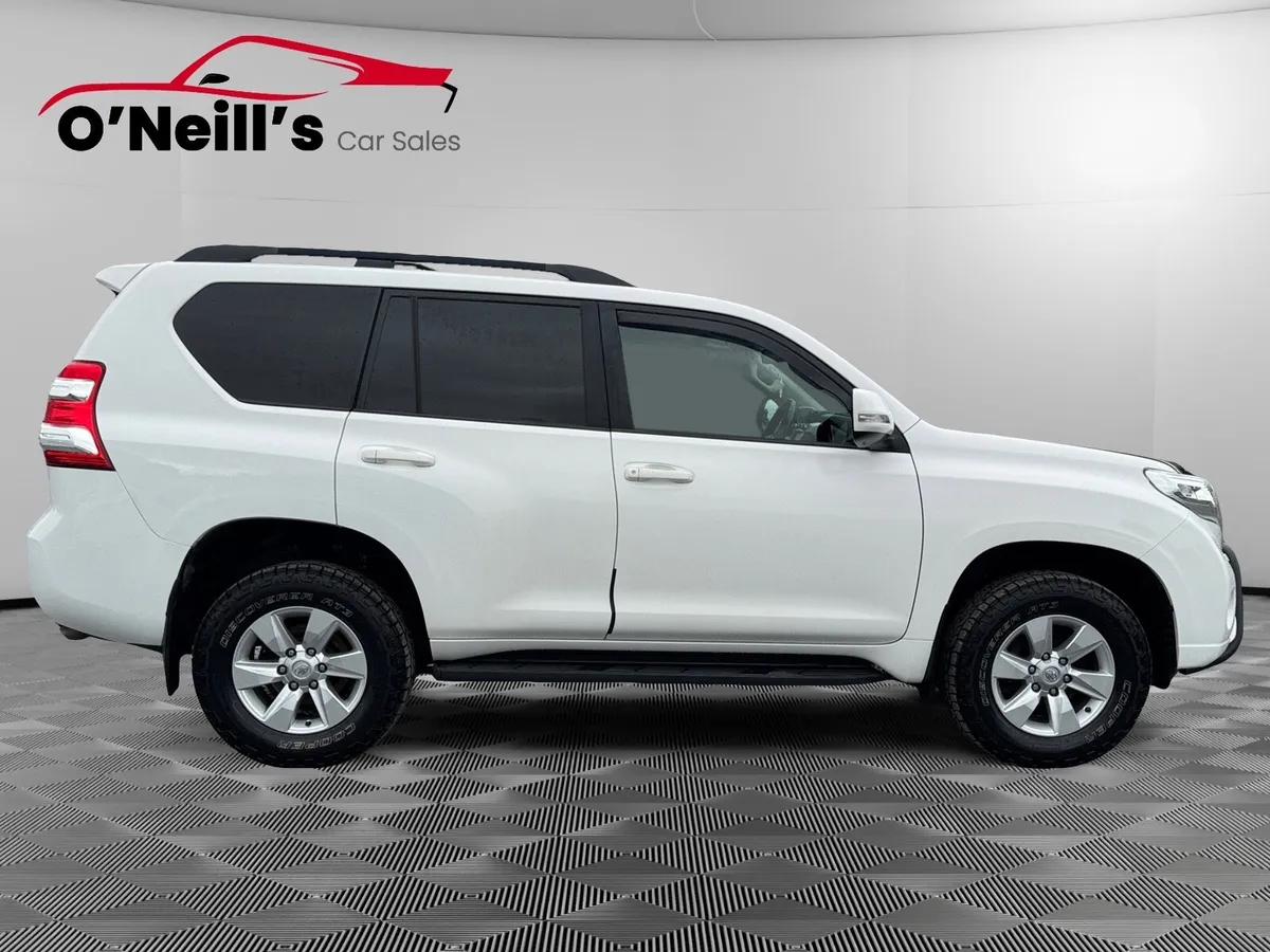Toyota Land Cruiser 2017 *NO VAT* LWB MANUAL - Image 2