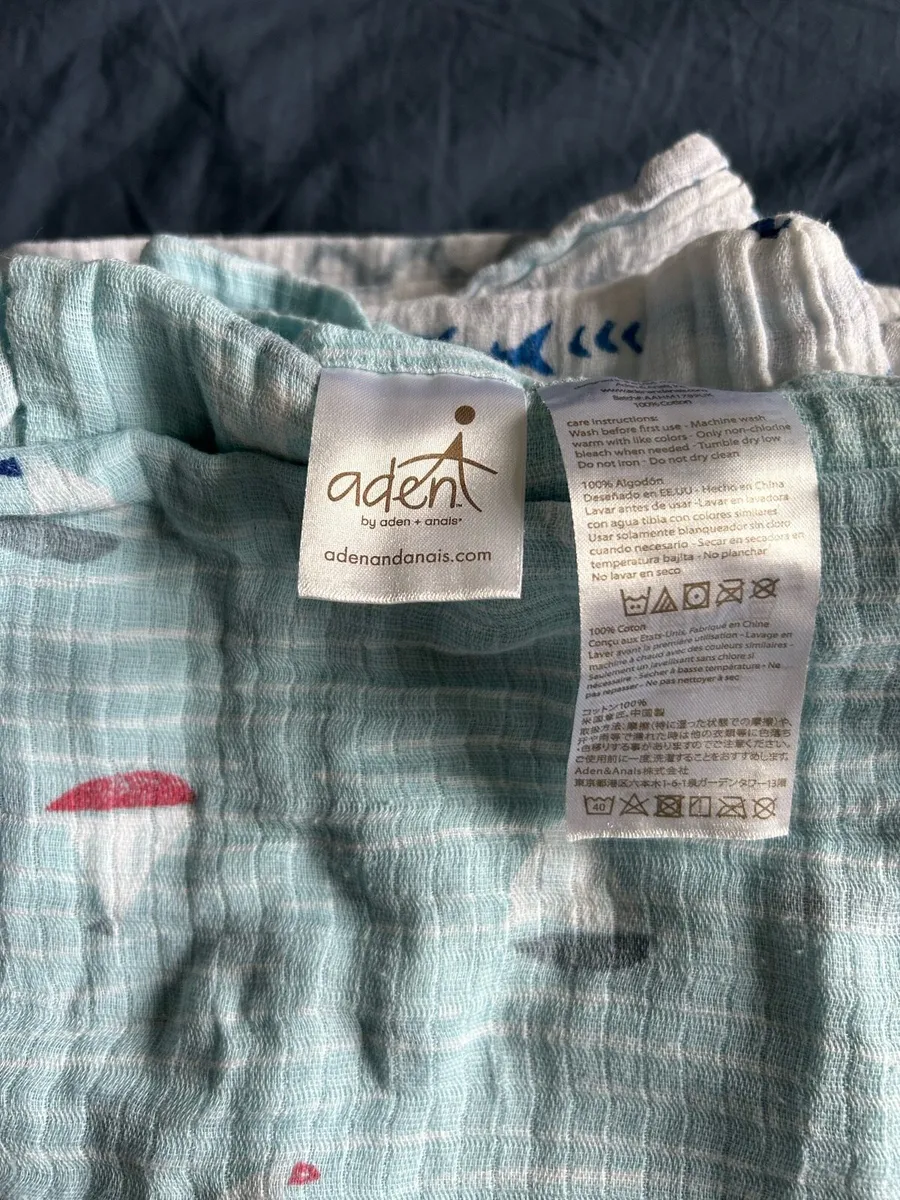 Aden & Anais muslin swaddle blanket - Image 2