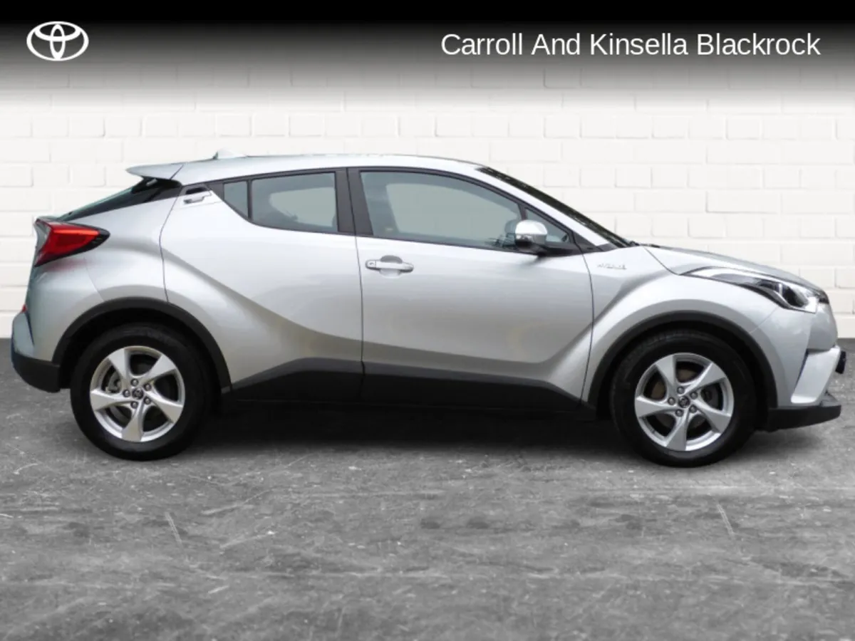 Toyota C-HR Hybrid Luna - Image 3