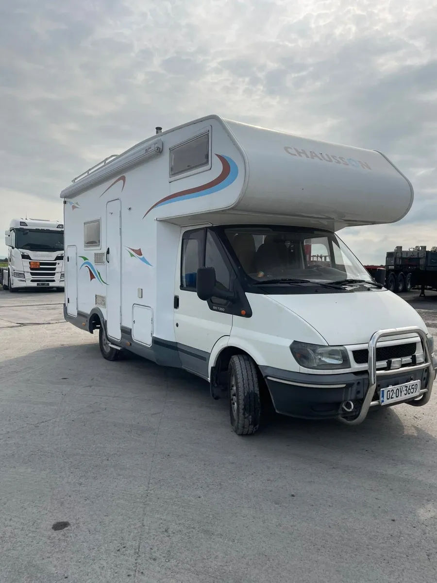 Camper van - Image 2