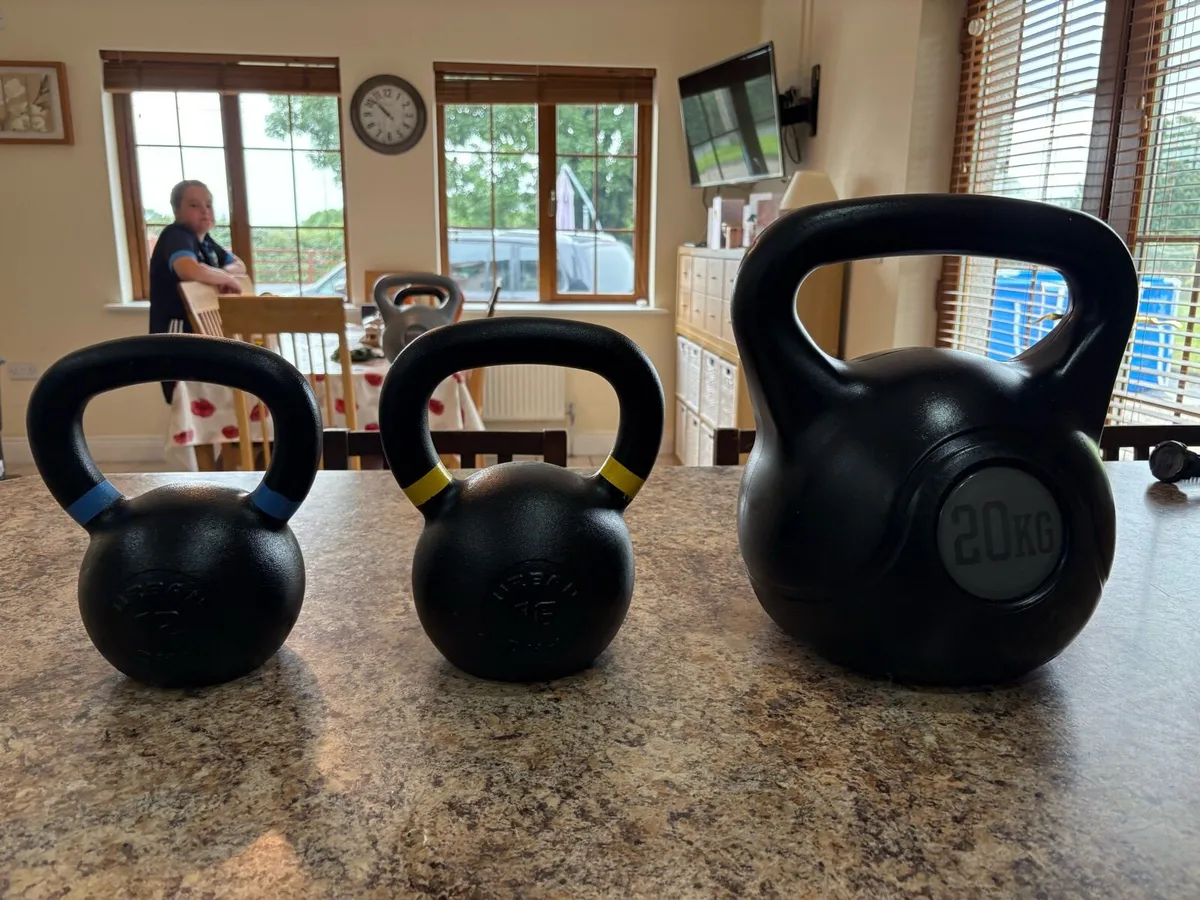3 KETTLEBELLS, 20KG, 16KG, 12KG - ALL FOR 100EURO! - Image 1