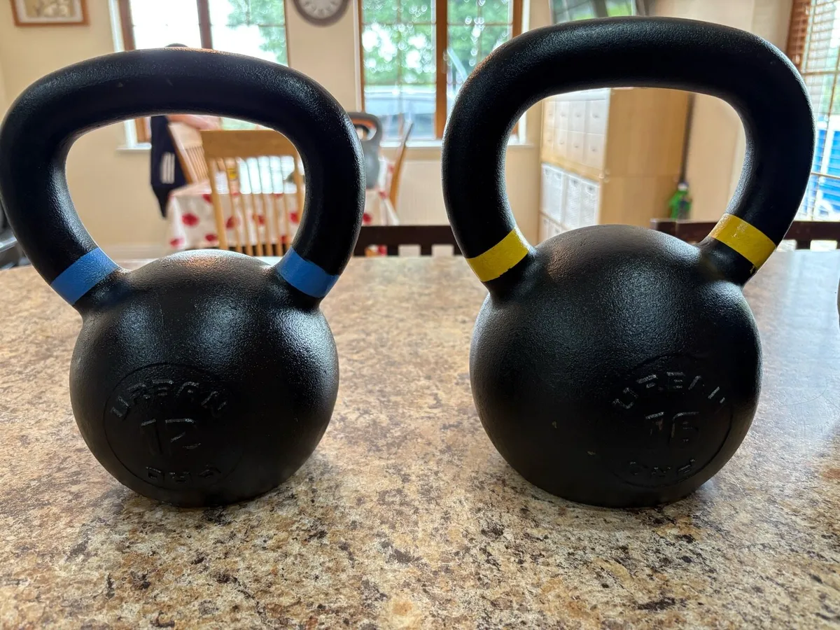 3 KETTLEBELLS, 20KG, 16KG, 12KG - ALL FOR 100EURO! - Image 2