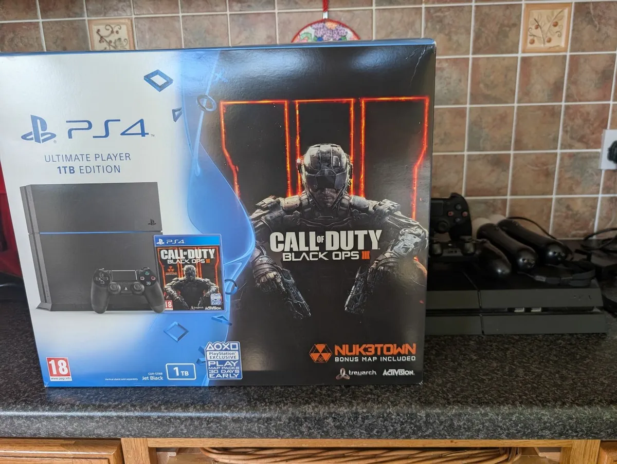 Playstation 4 with VR - Image 2