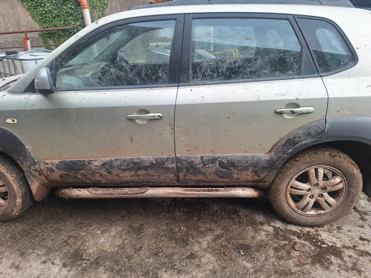 Hyundai Tucson 2007 - Image 2