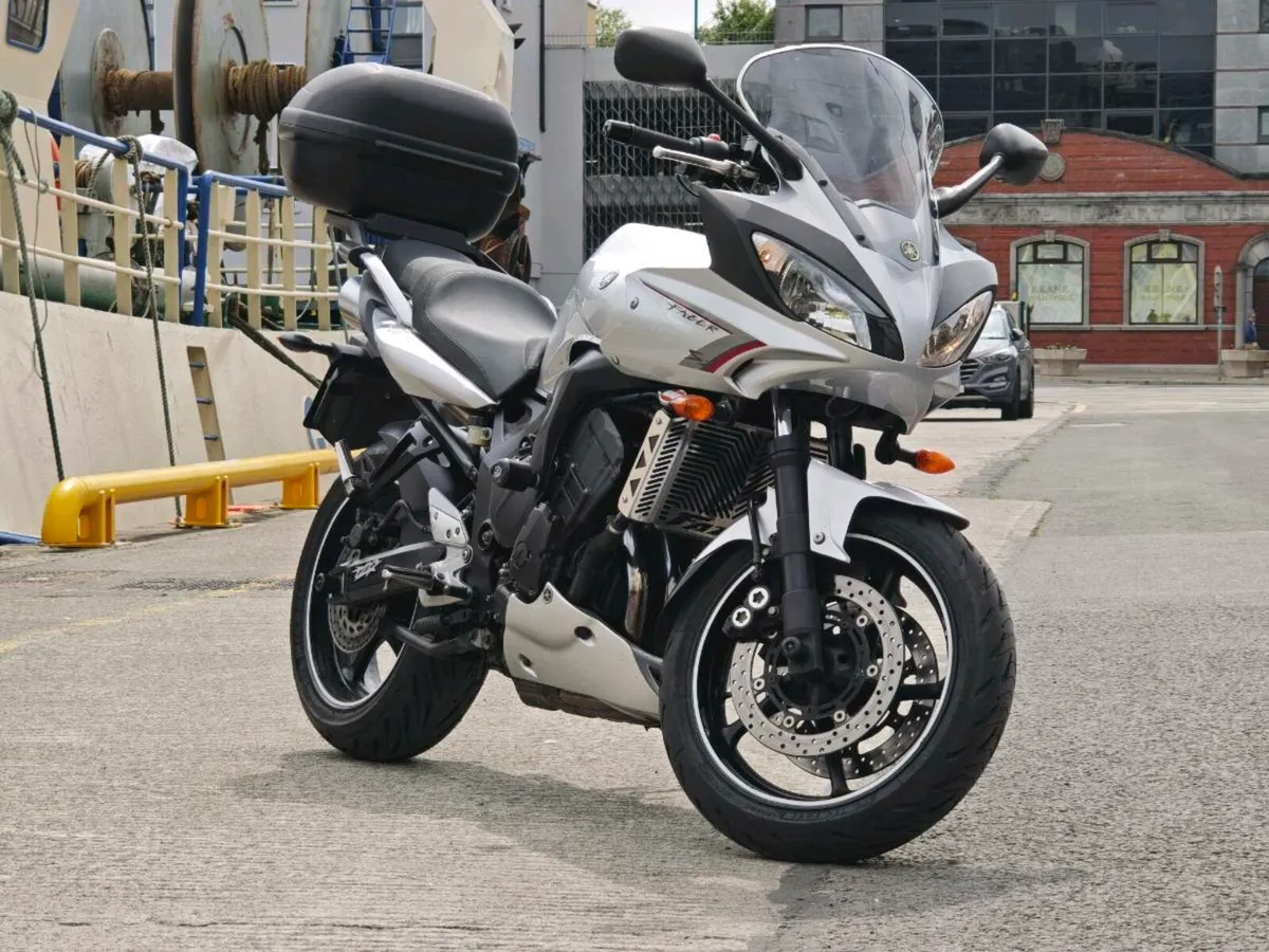 Yamaha FZ6 S2 - Image 4