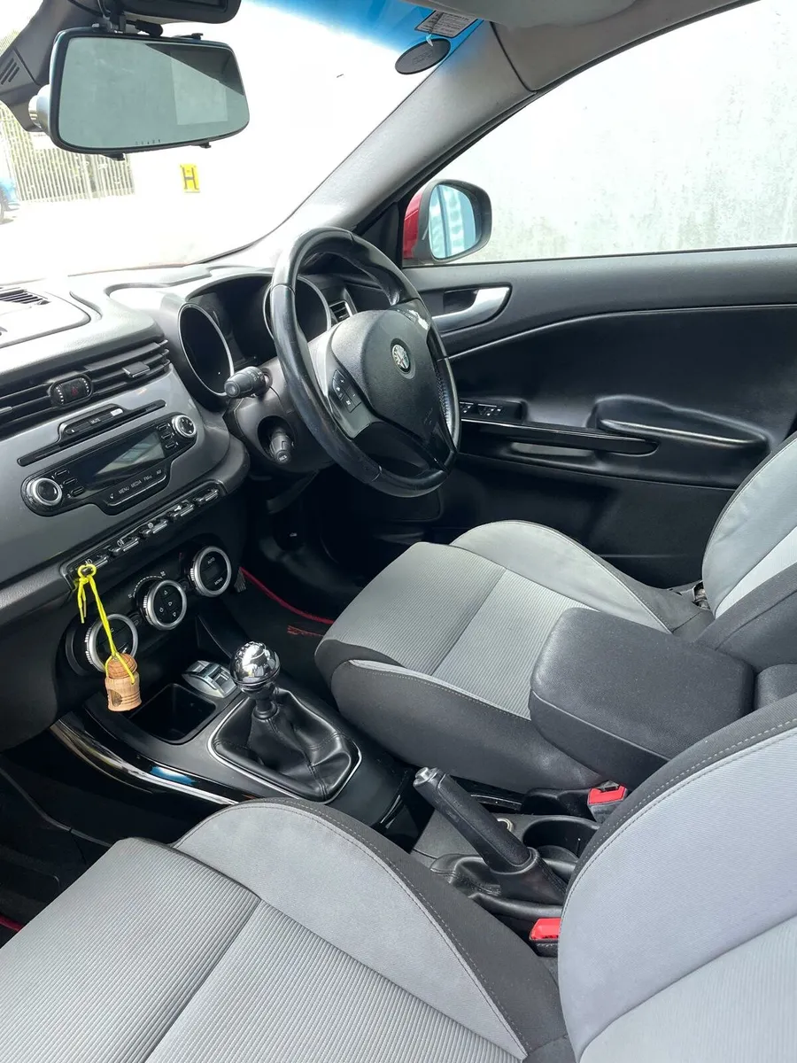 Car - Image 1