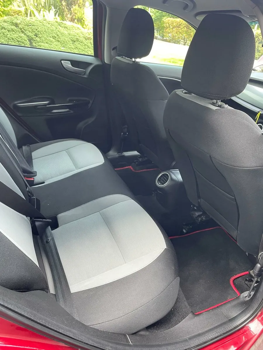 Car - Image 2