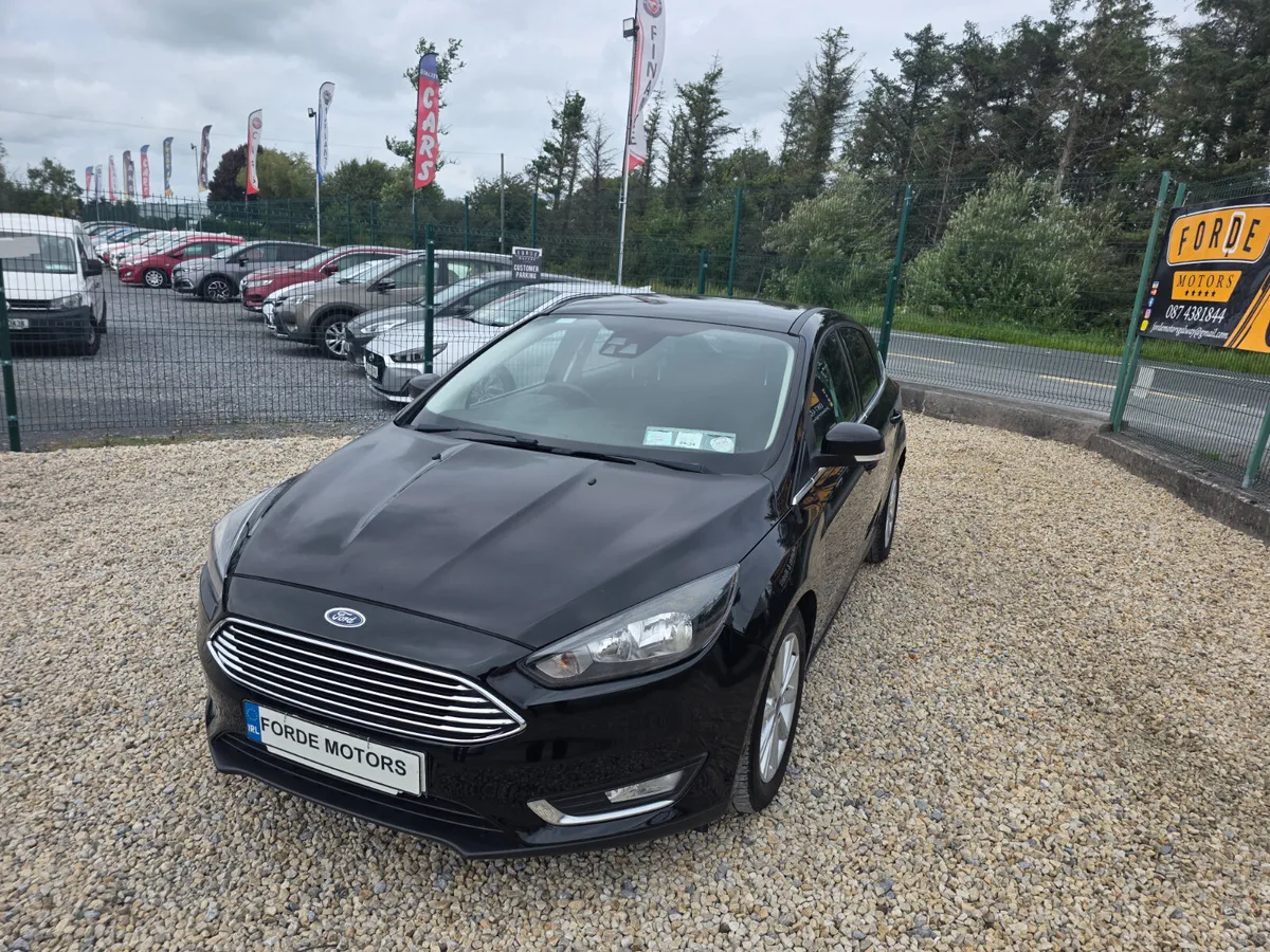 Ford Focus 2017 - Image 2