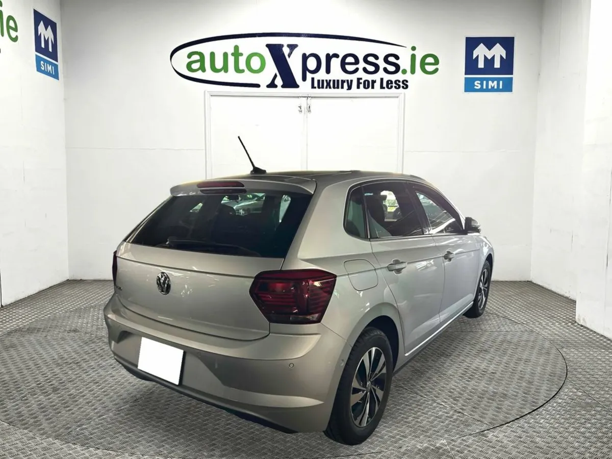 Volkswagen Polo 1.0 TSI Automatic, Reversing camer - Image 3