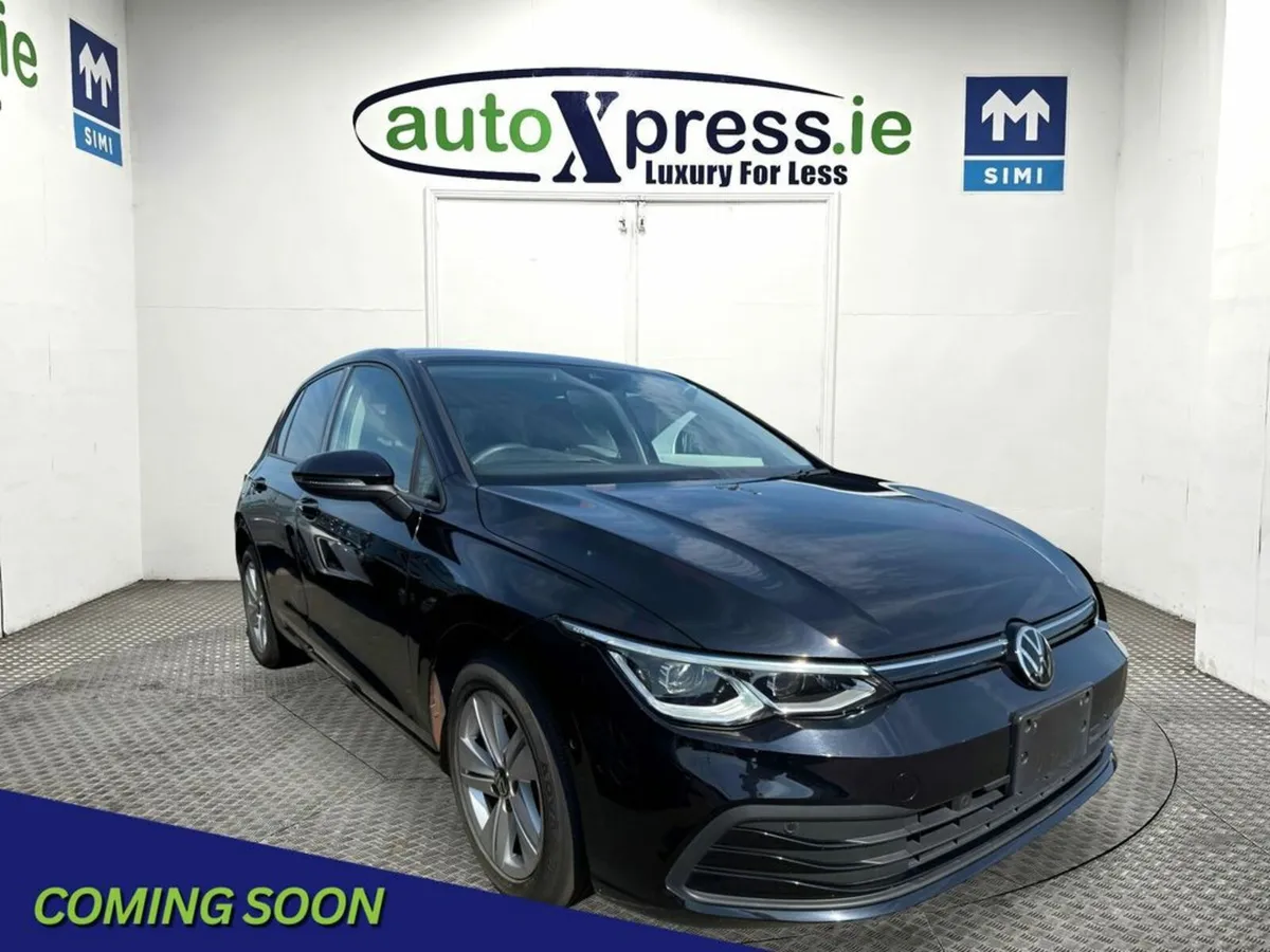 Volkswagen Golf 1.0 ETSI Automatic, Reversing came - Image 1