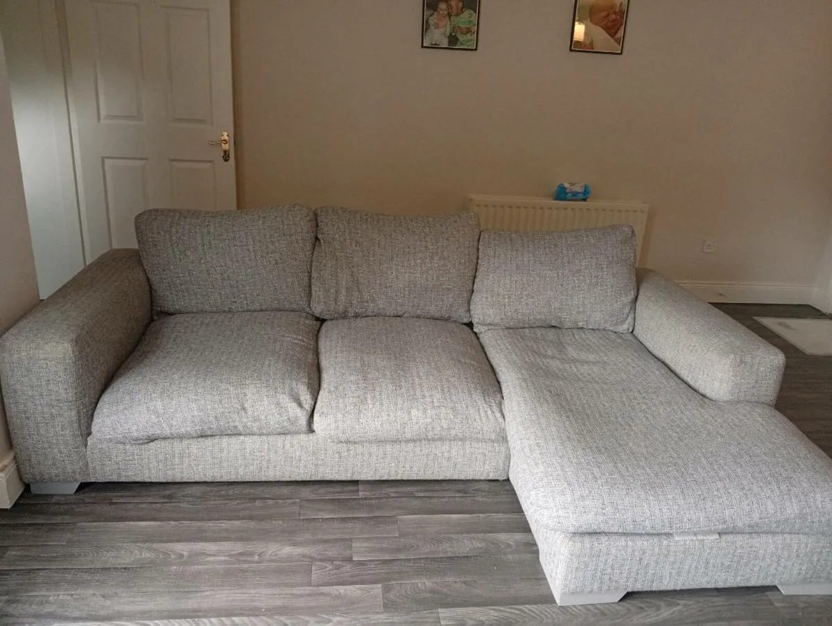 Couch for sale - Image 1