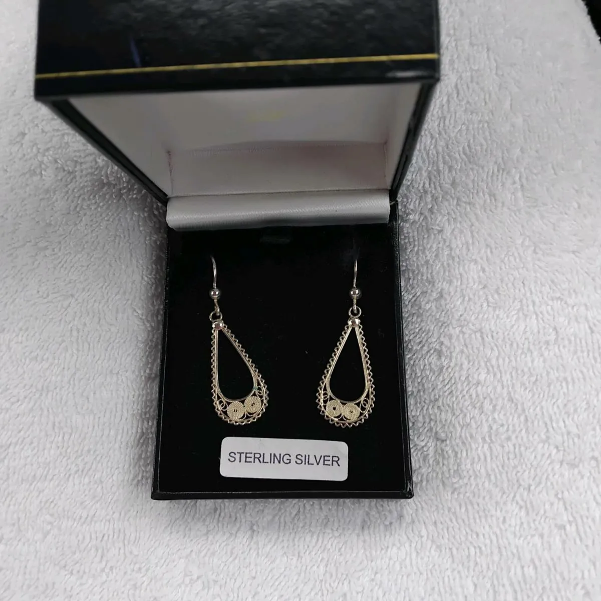 Silver earrings - Image 1
