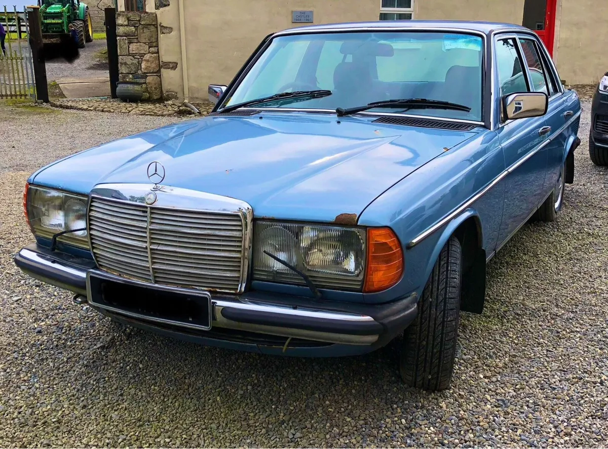 Mercedes 230E - Image 2
