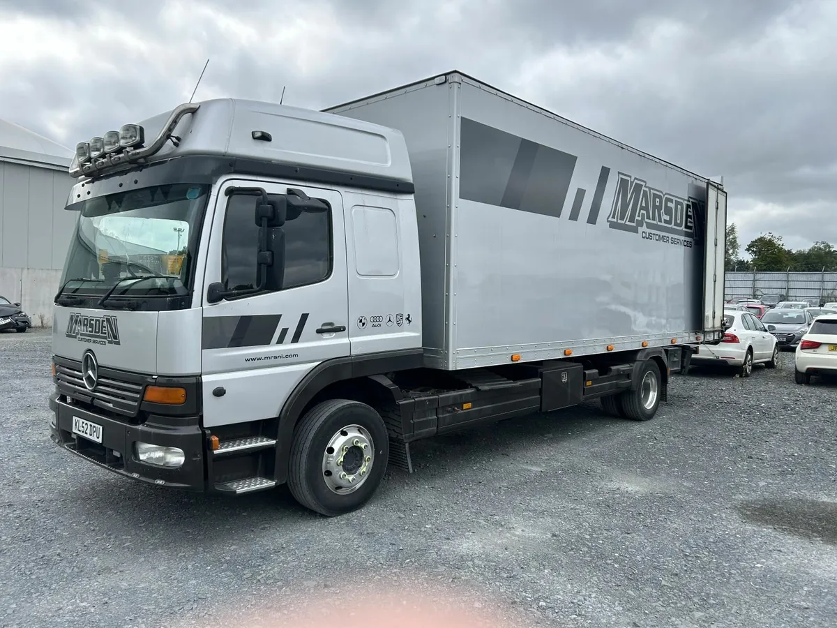 Mercedes-Benz Other 2002 - Image 1