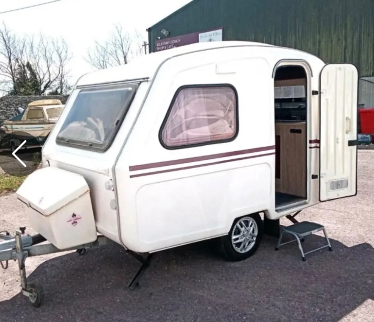 Small Caravan 650kgs, (no towing license required) - Image 2