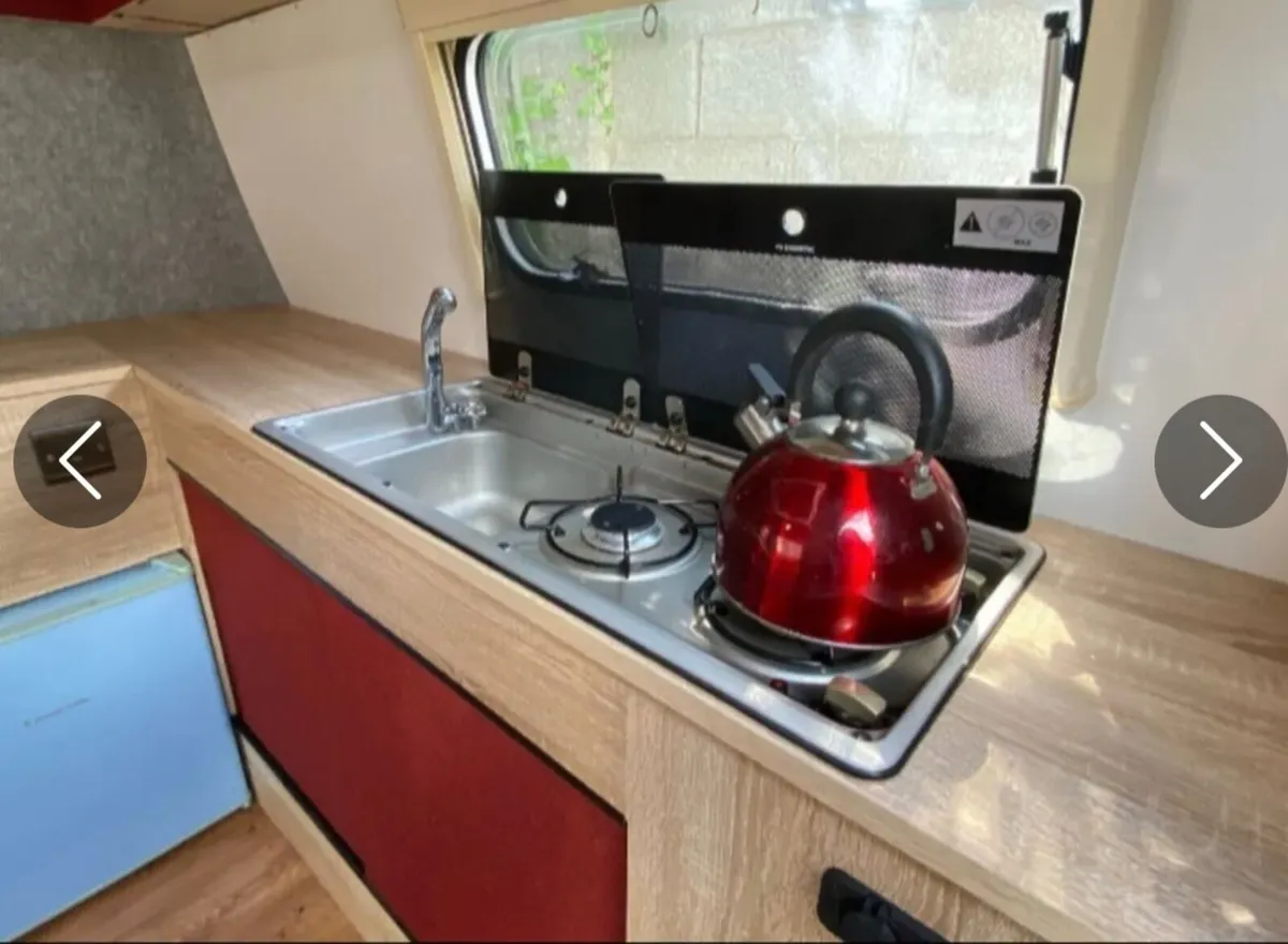 Small Caravan 650kgs, (no towing license required) - Image 4