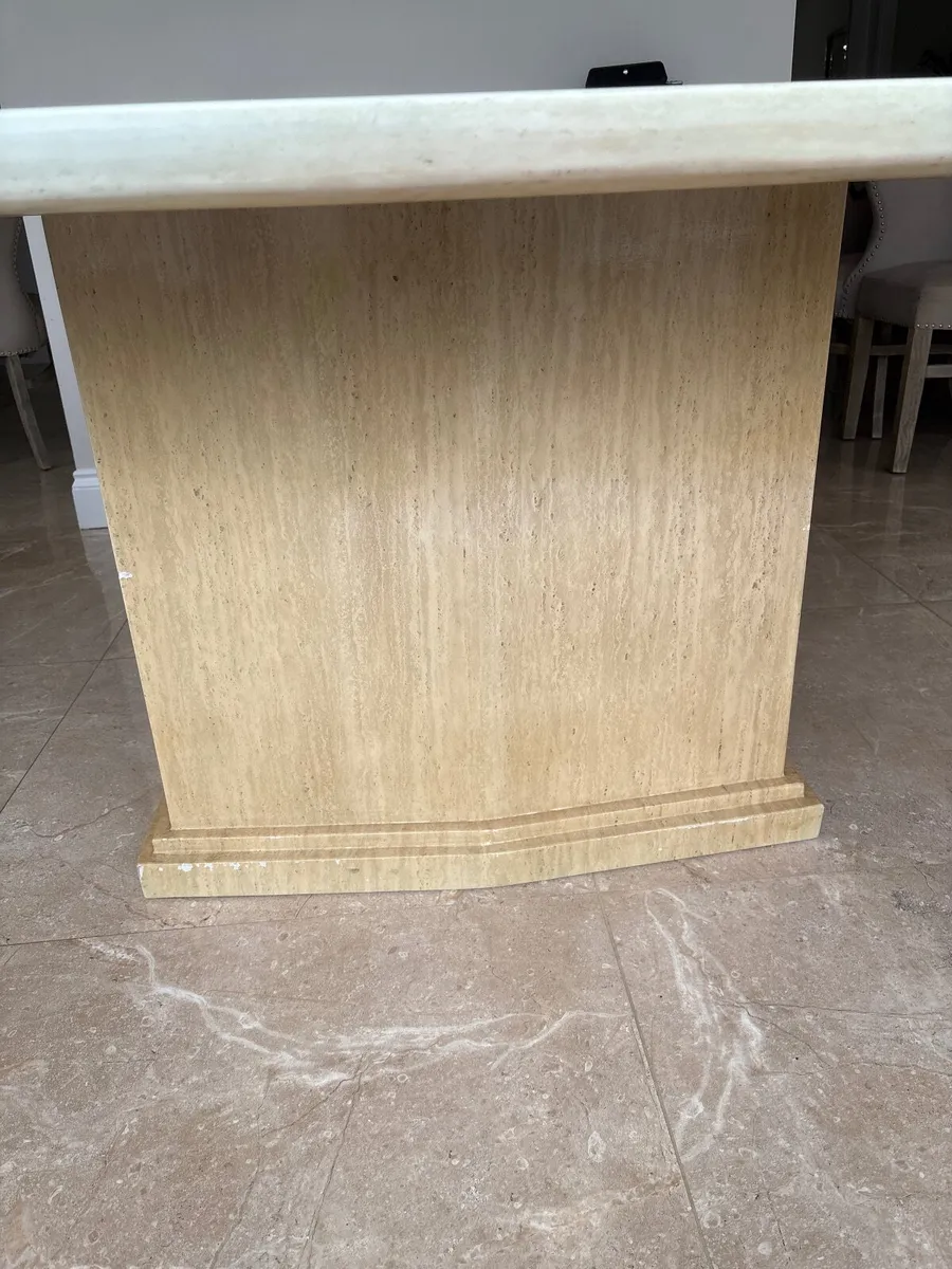 Dining table - Image 2