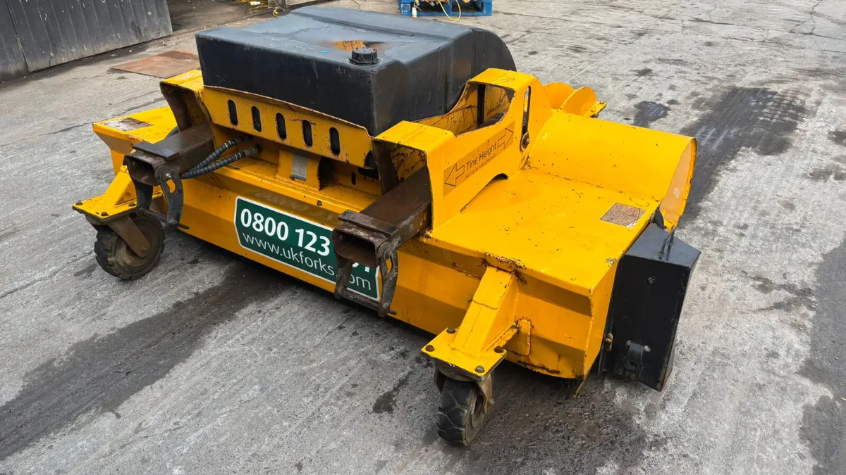 Eastern RS220 Hydraulic Sweeper Collector - Image 4
