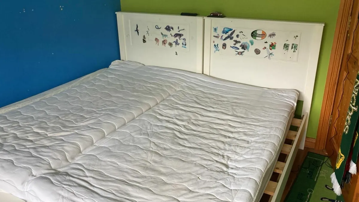 Beds - Image 2