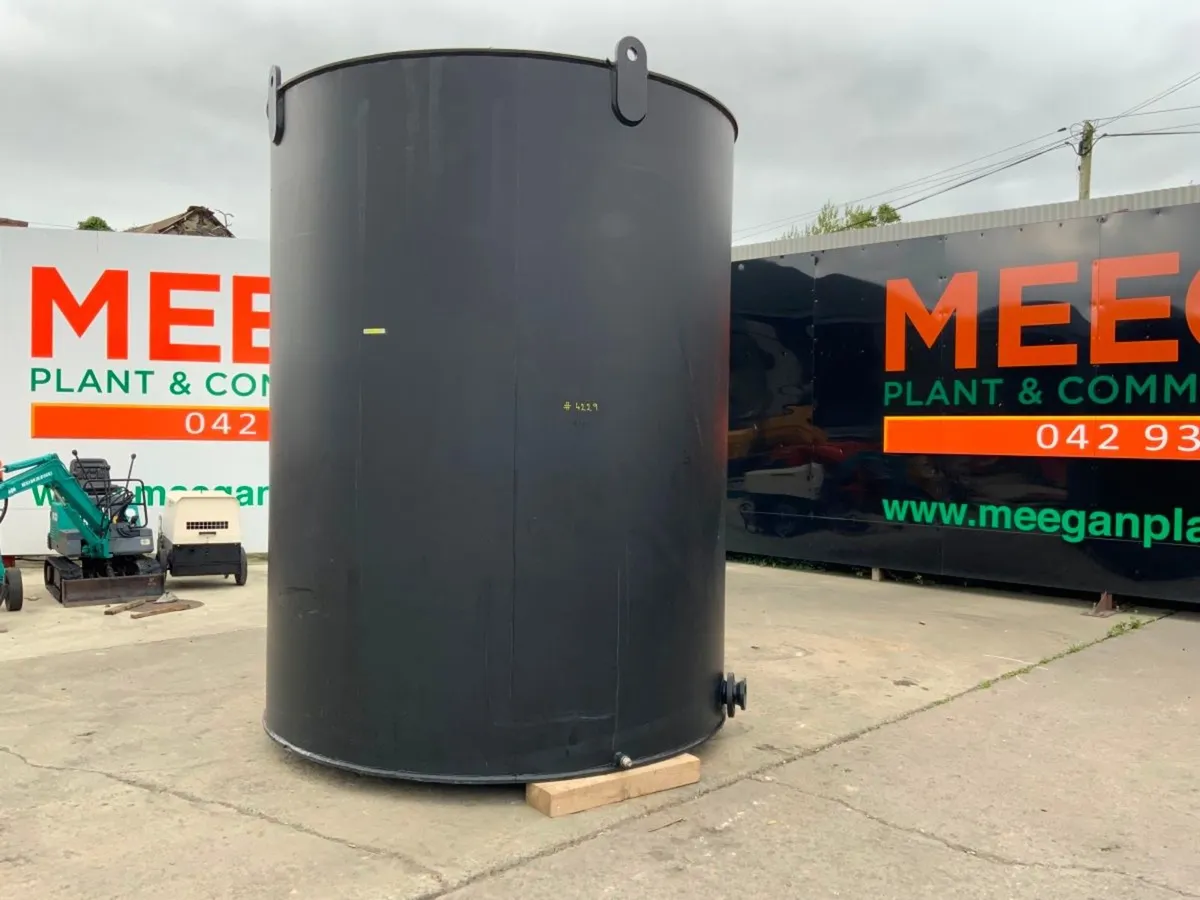 10,000lts PLASTIC WATER STORAGE TANK.....4229. - Image 3