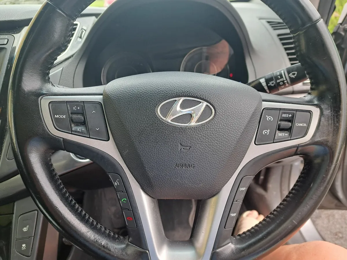 Hyundai i40 2015 - Image 2