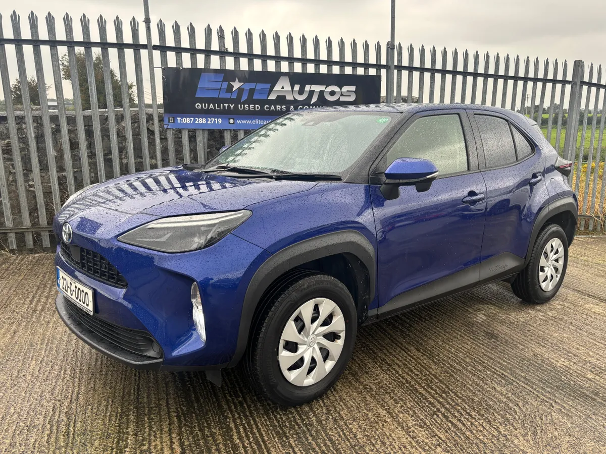 Toyota Yaris Cross Hybrid 2022 - Image 2