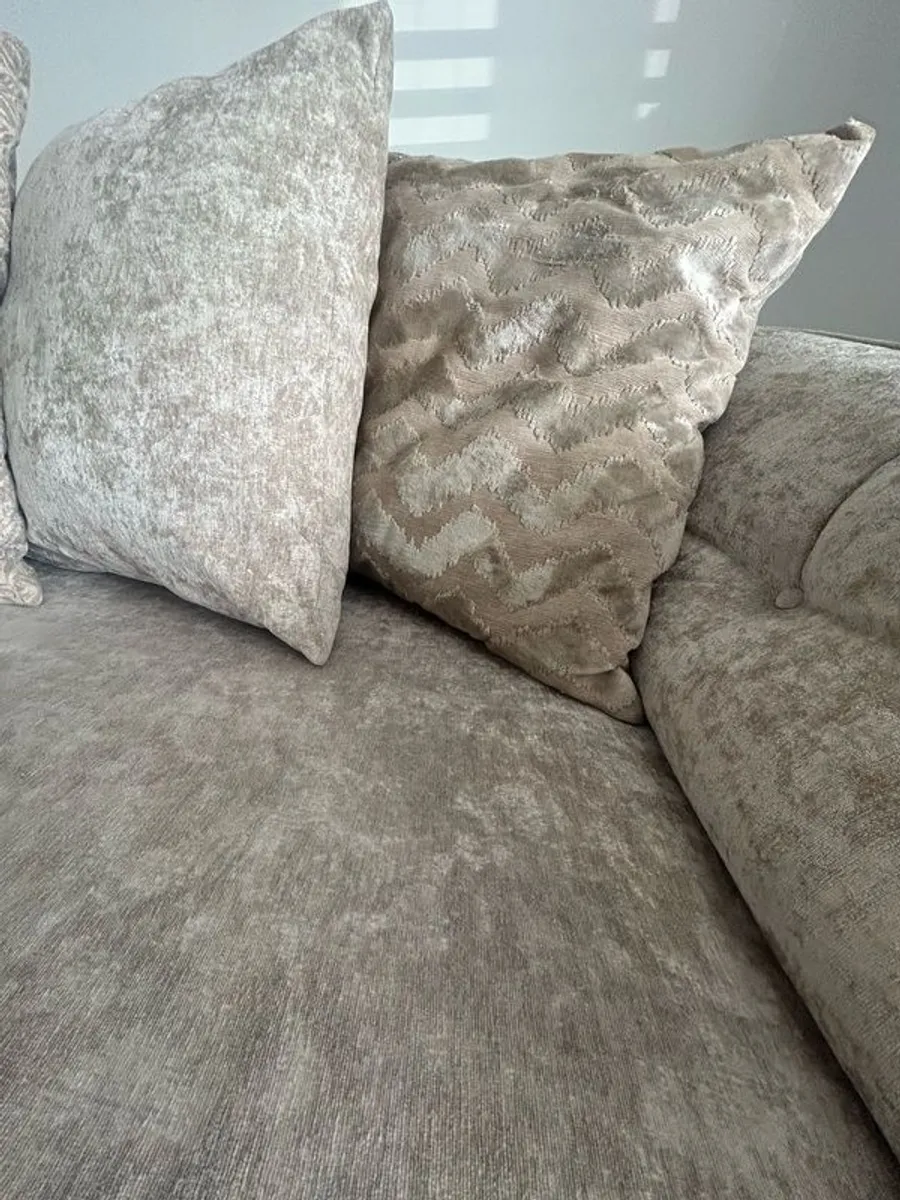 3 and 2 seater sofa - Image 3