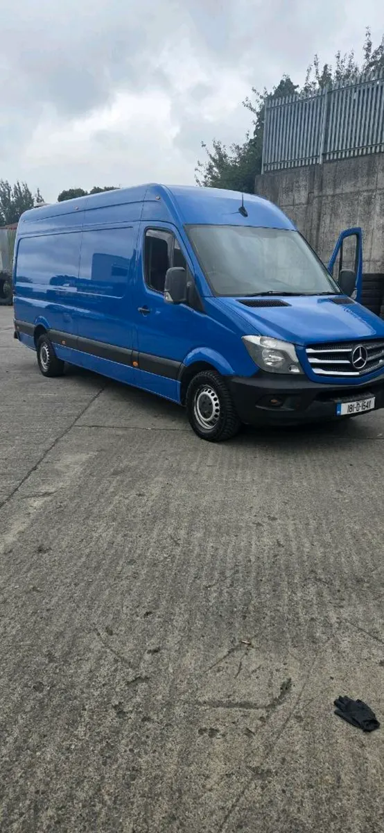 2018 mercedes sprinter with compressor - Image 1