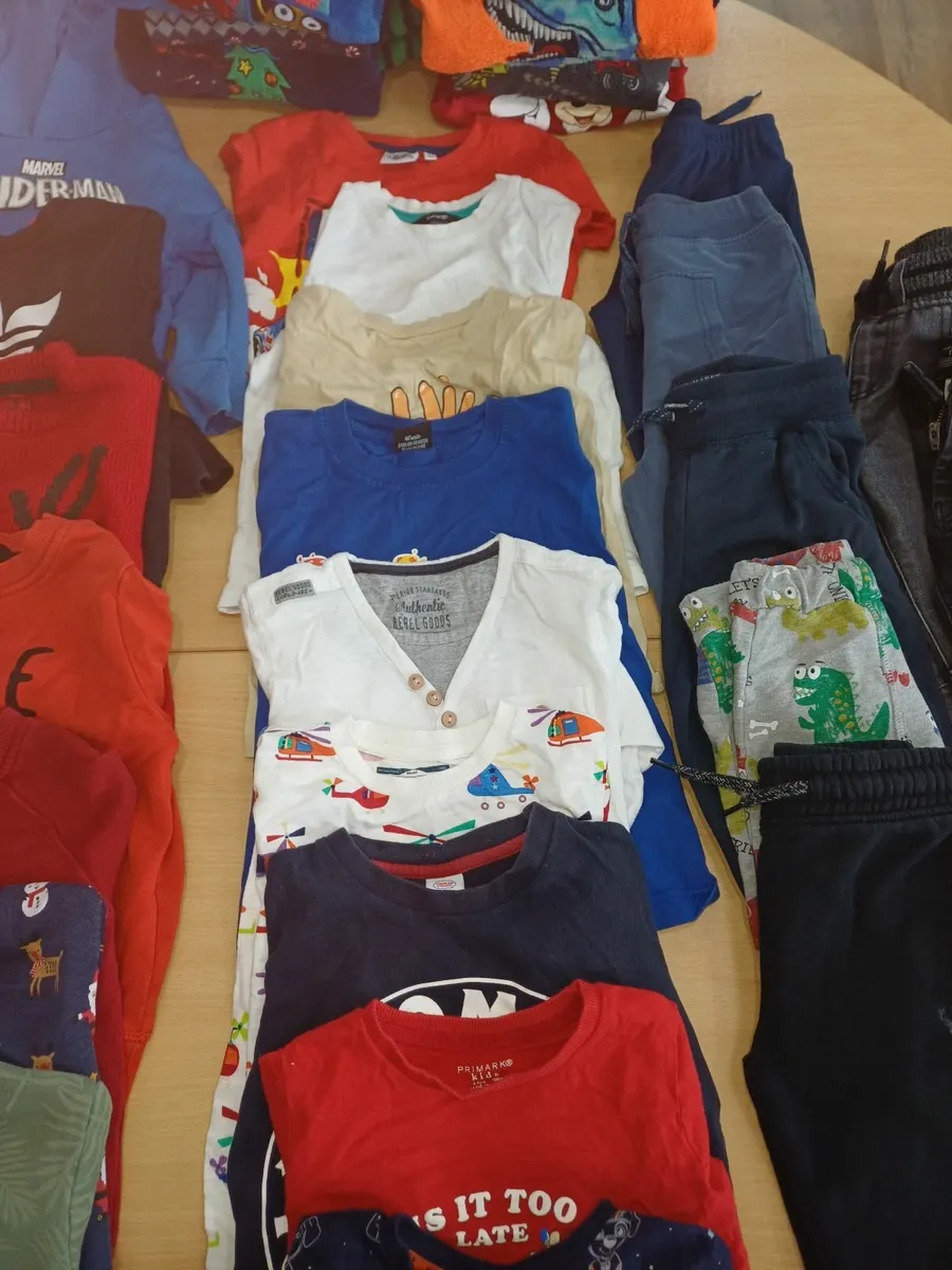 Boys 3-4 bundle - Image 2