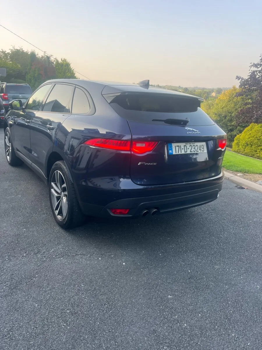 171 Jaguar F-Pace Pure RWD 2.0 Diesel - Image 1