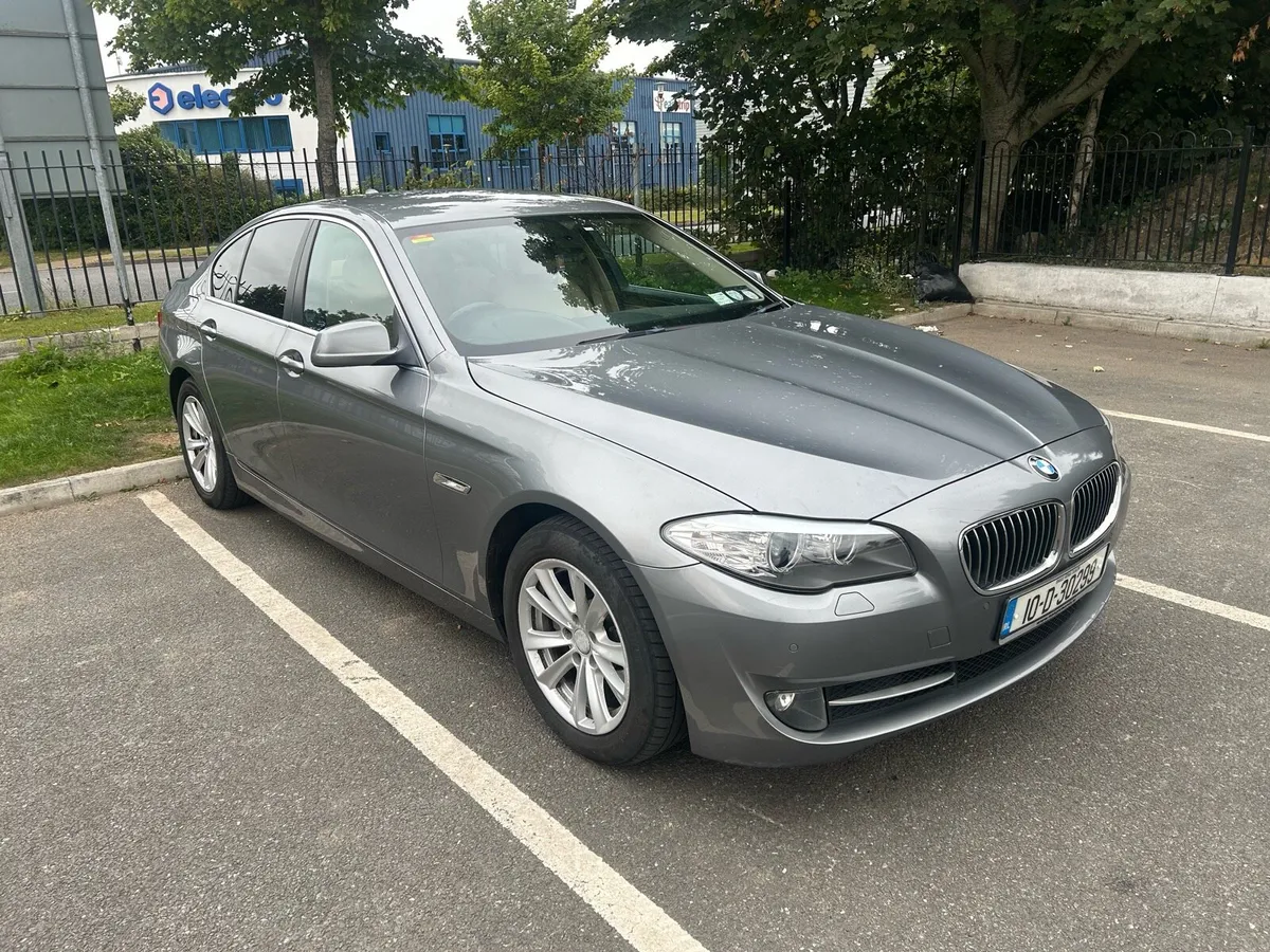 2010 F10 5 Series tax and test - Image 1
