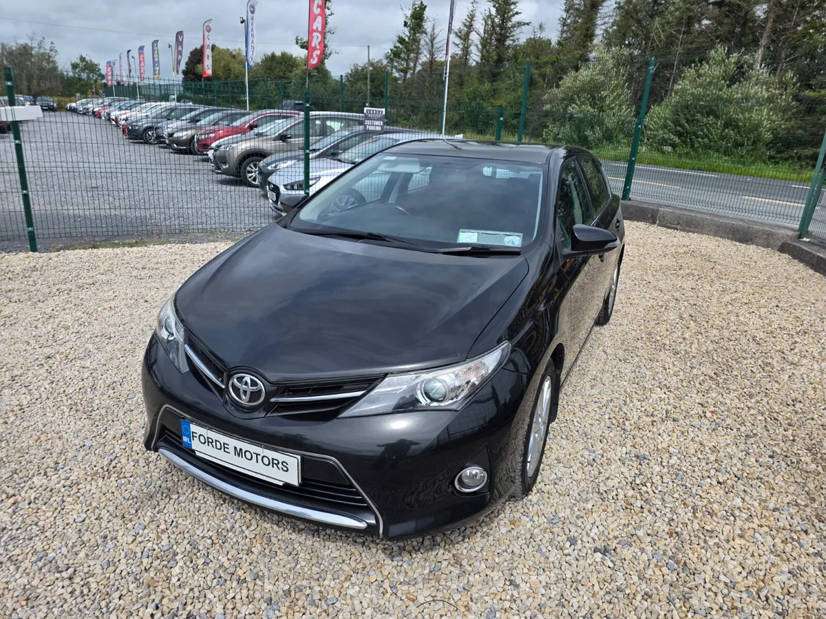 Toyota Auris 2013 1.4 Diesel - Image 2