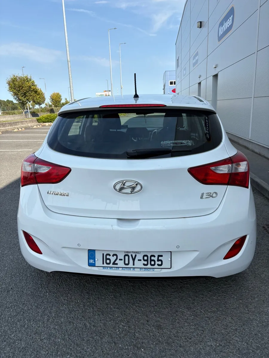 Hyundai i30 2016 - Image 2