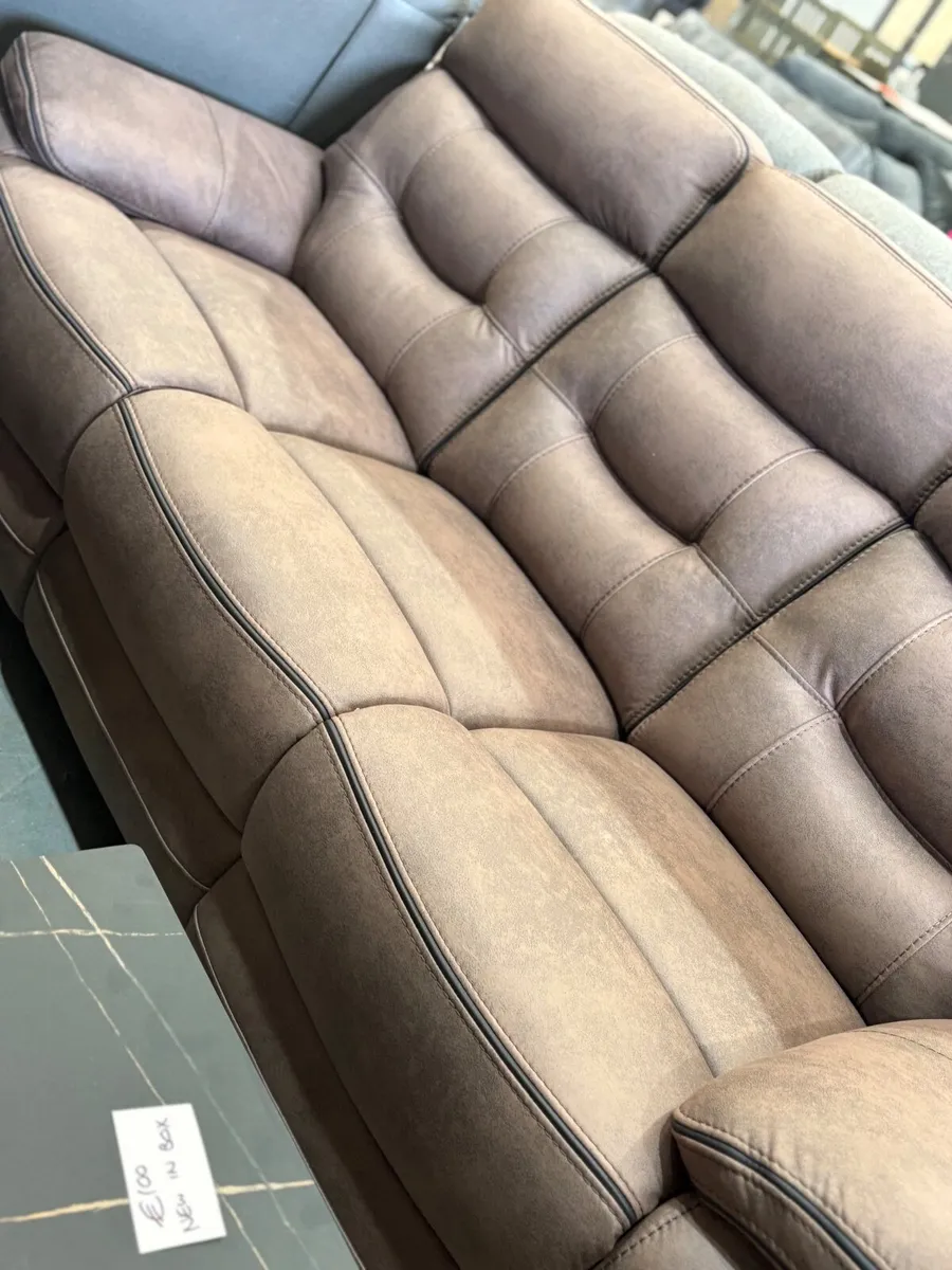 Recliners - Image 2