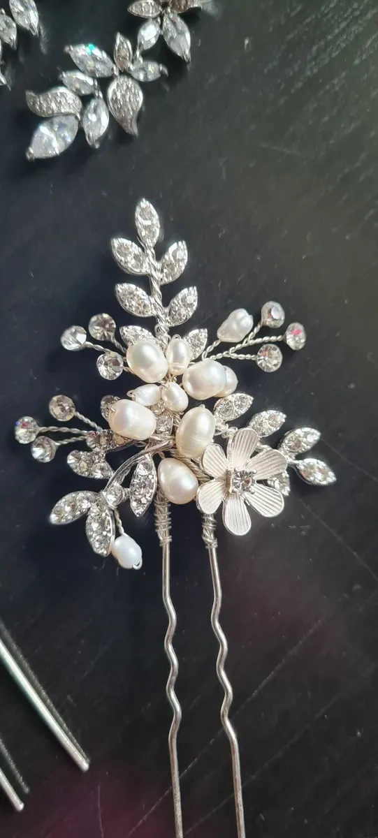 Bridal accessories - Image 2