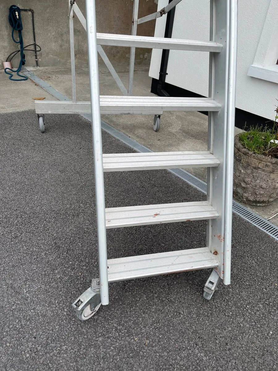 Ladder.  Podium. Step - Image 3