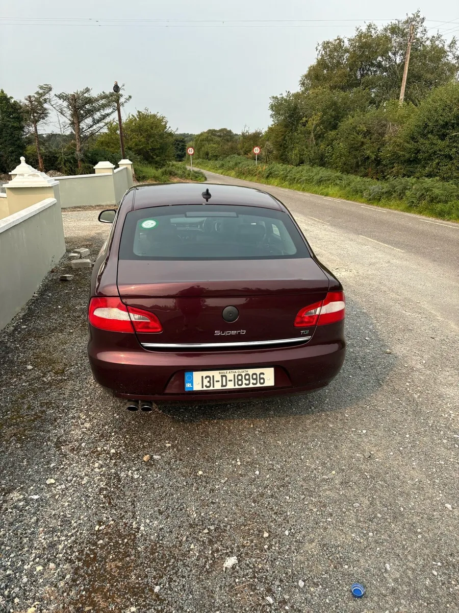 2013 Skoda superb 2.0 liter - Image 3