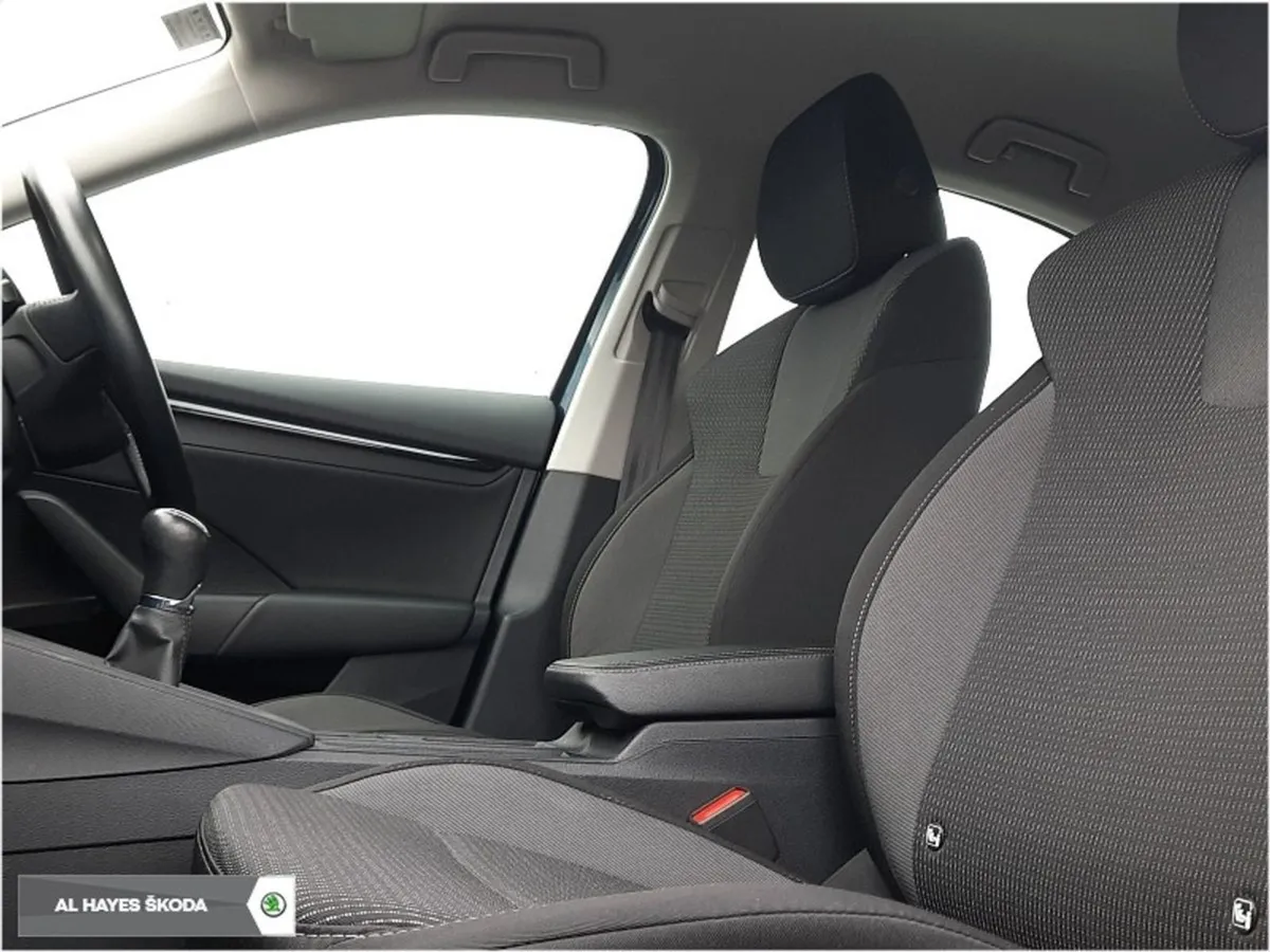Skoda Octavia  ambition  2.0tdi 115HP - Image 4