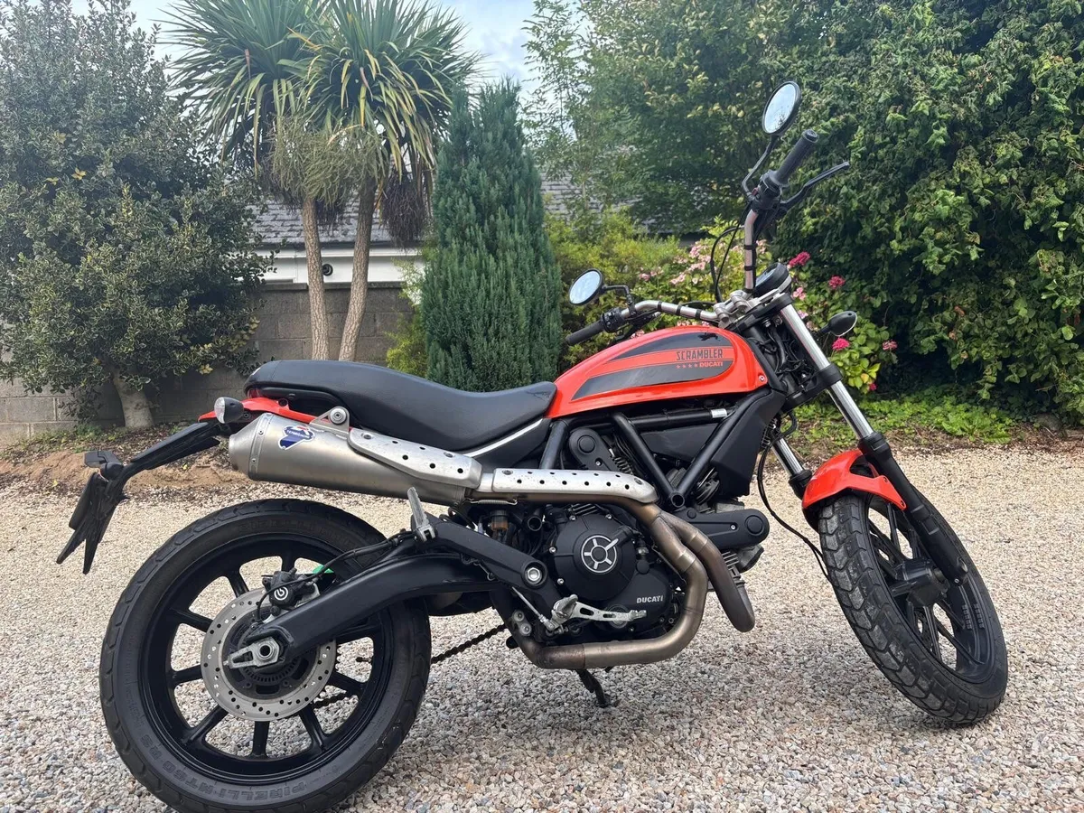 Ducati Scrambler Sixty2 400cc - Image 1
