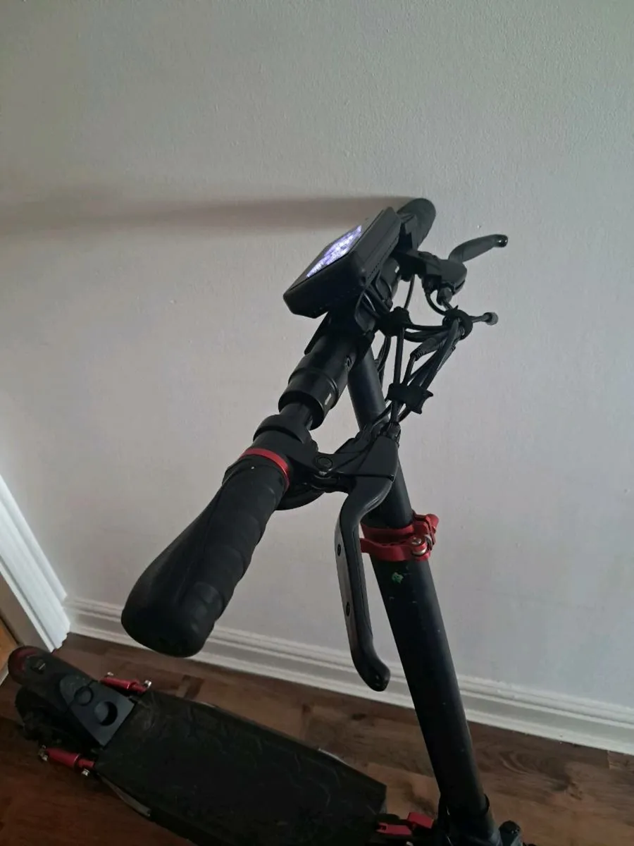 Electric scooter - Image 1
