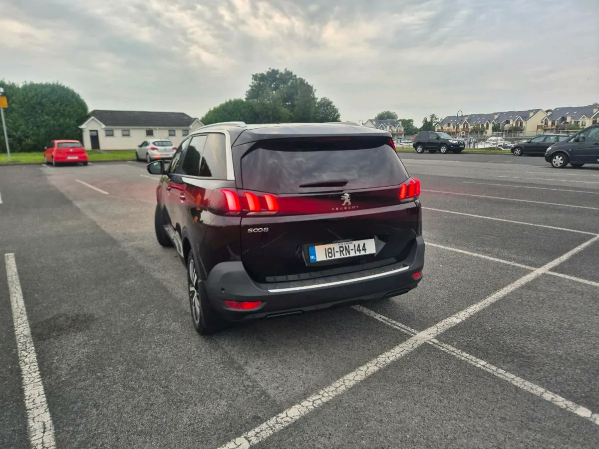 Peugeot 5008 - Image 2