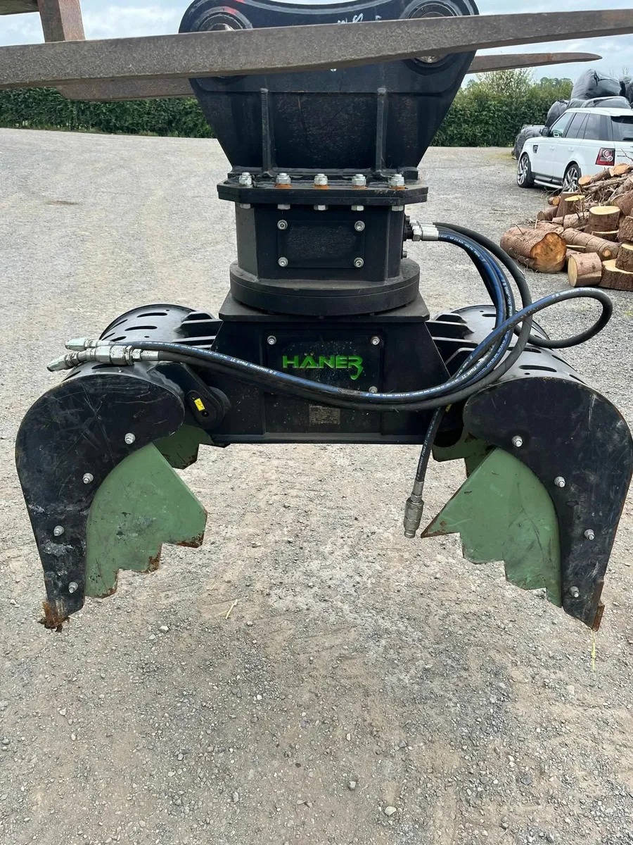 Digger Haner Grab