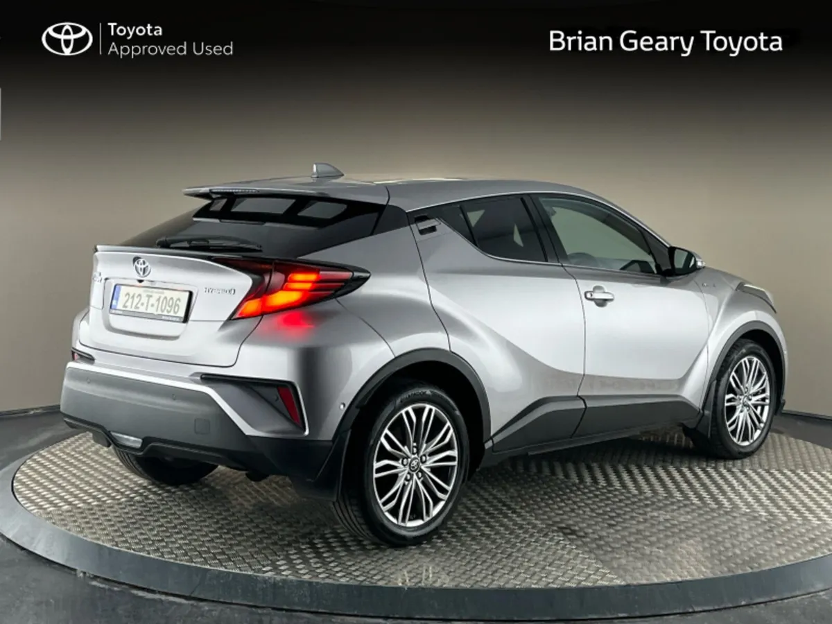 Toyota C-HR HYBRID SOL - Image 2