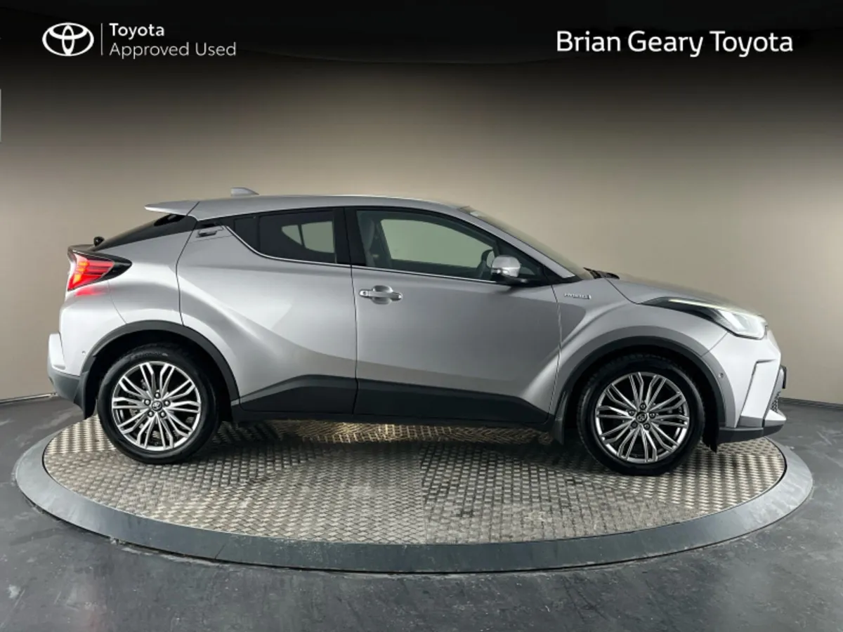 Toyota C-HR HYBRID SOL - Image 3