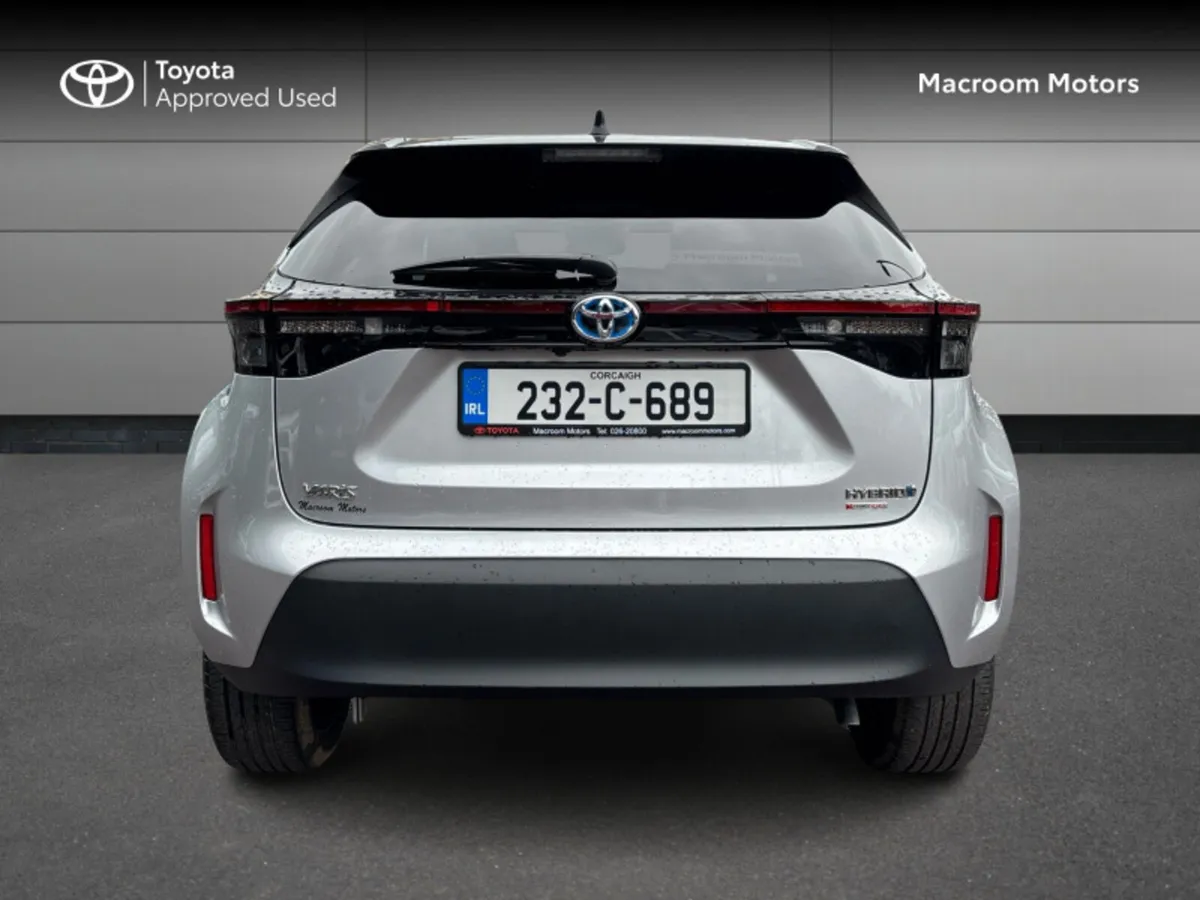 Toyota Yaris Cross YARIS CROSS LUNA SPORT - Image 4